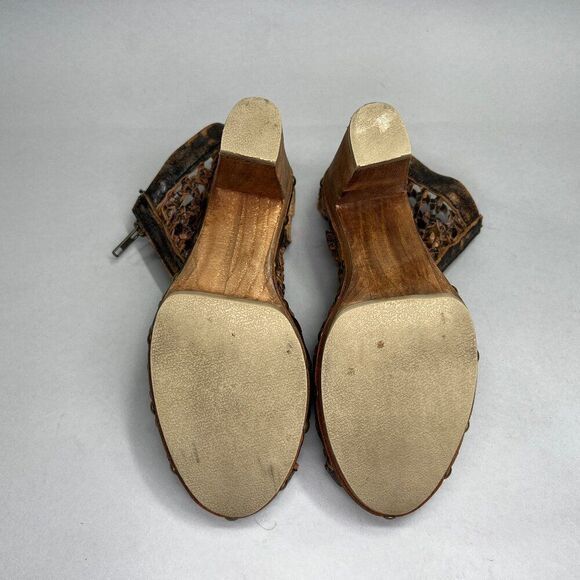 Sbicca Women's Size 7 Brown Woven Leather Front Zip Block Heeled Ankle Booties - Picture 8 of 11